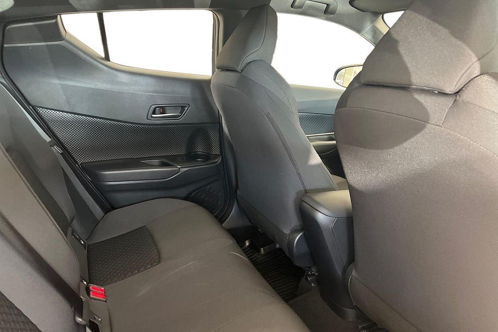 Vehicle Image 7