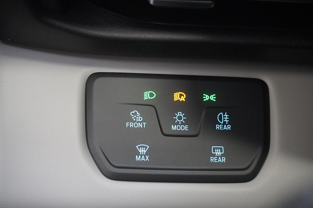Vehicle Image 21
