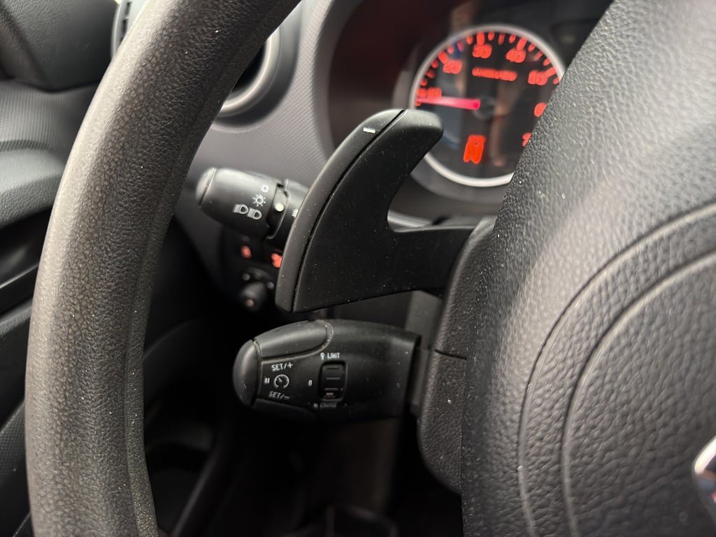 Vehicle Image 17
