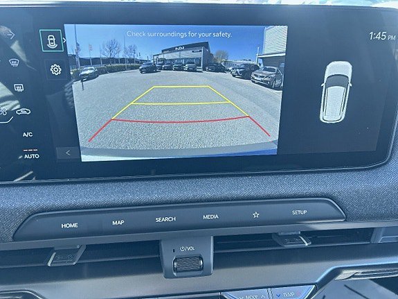 Vehicle Image 21
