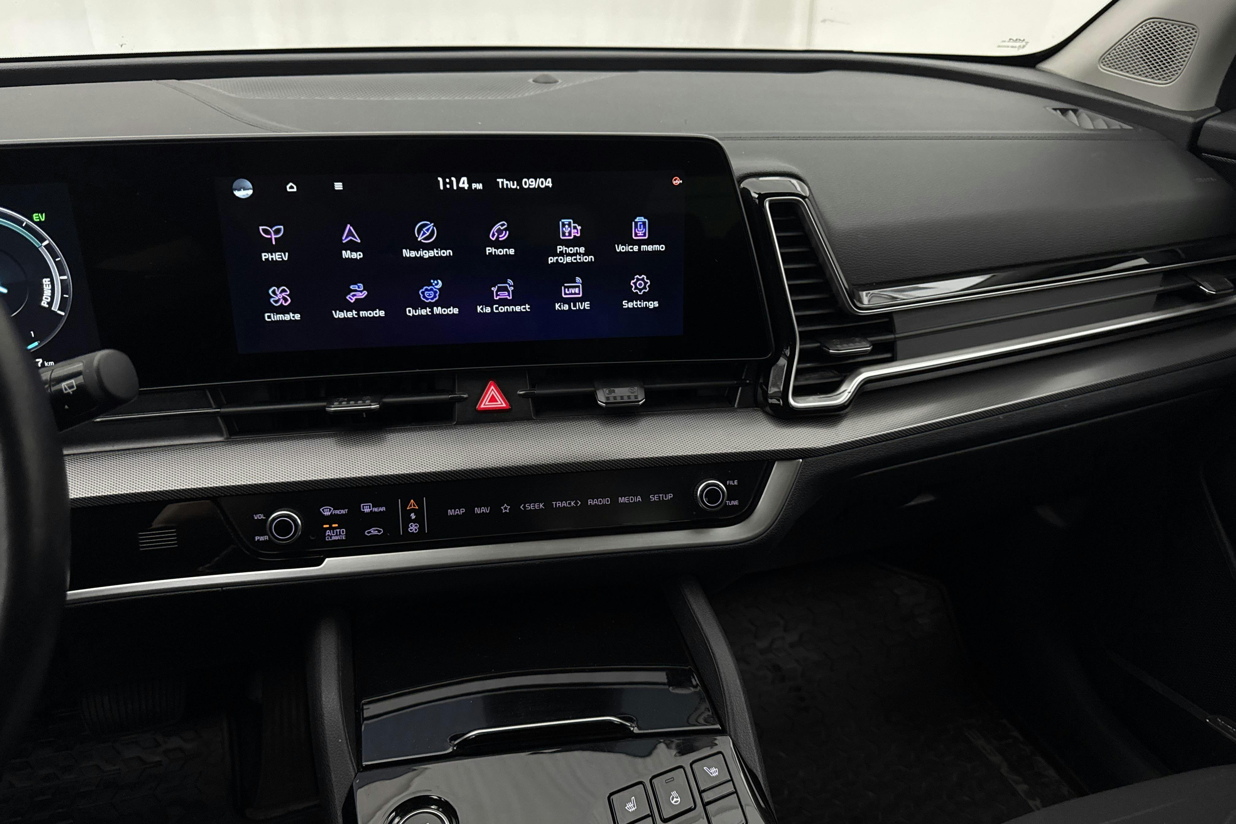 Vehicle Image 15