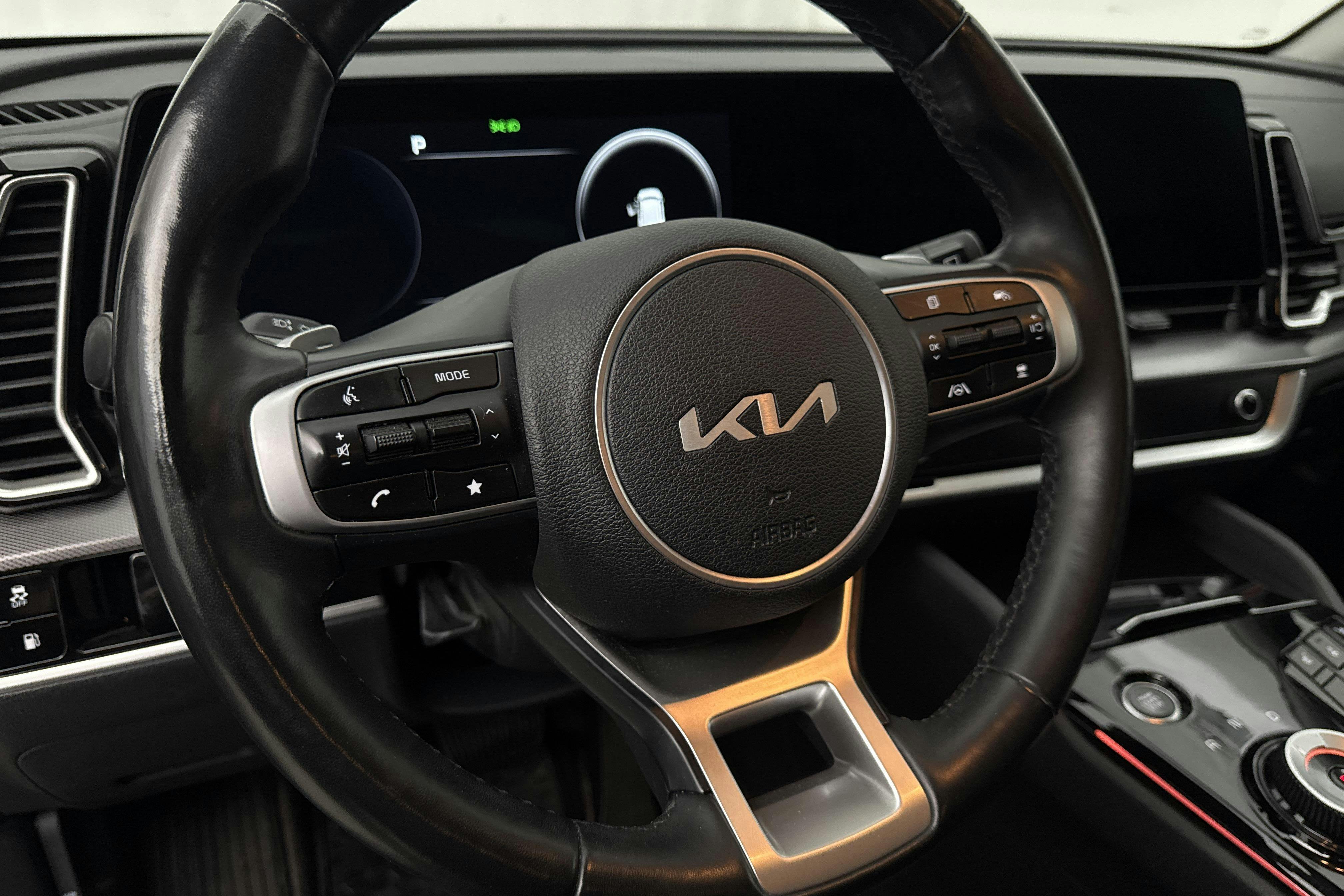 Vehicle Image 17