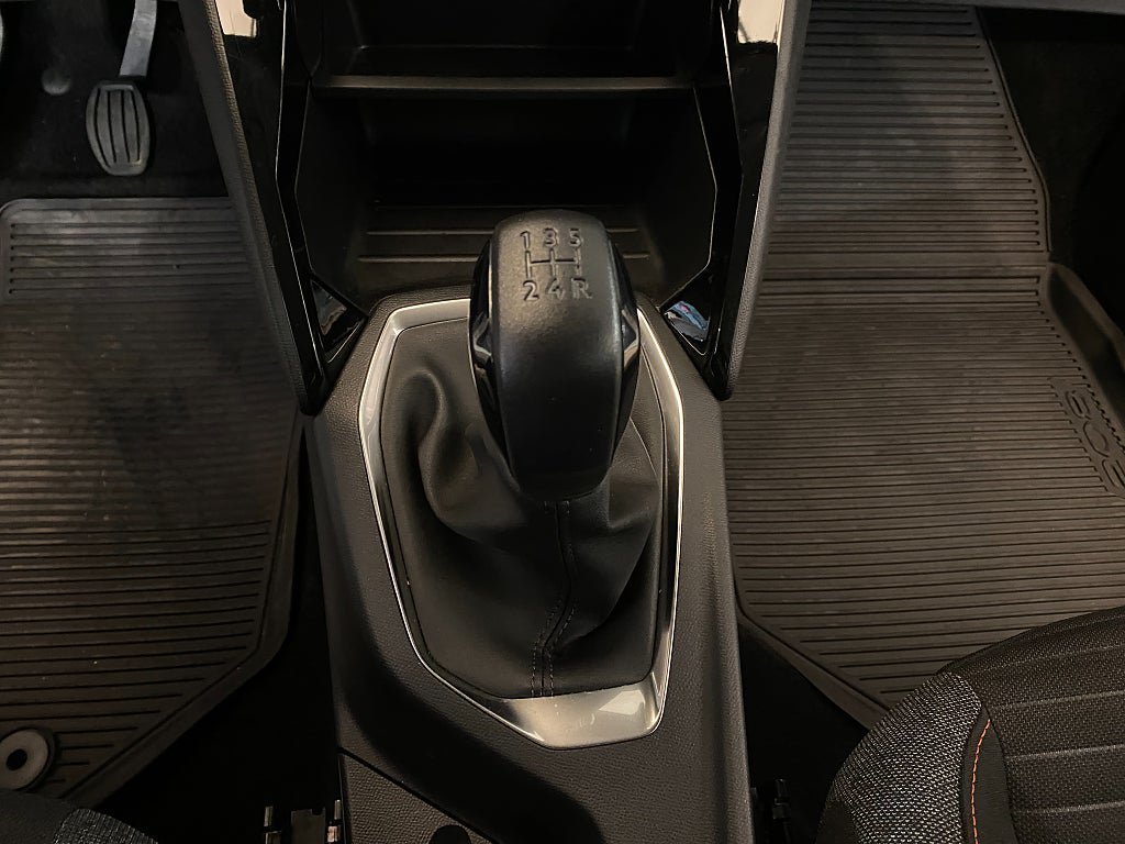 Vehicle Image 39