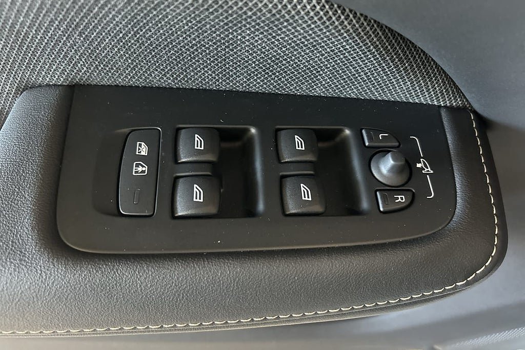 Vehicle Image 26