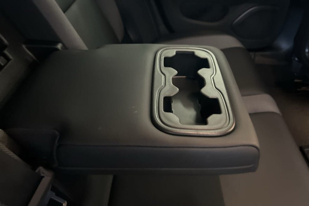 Vehicle Image 31