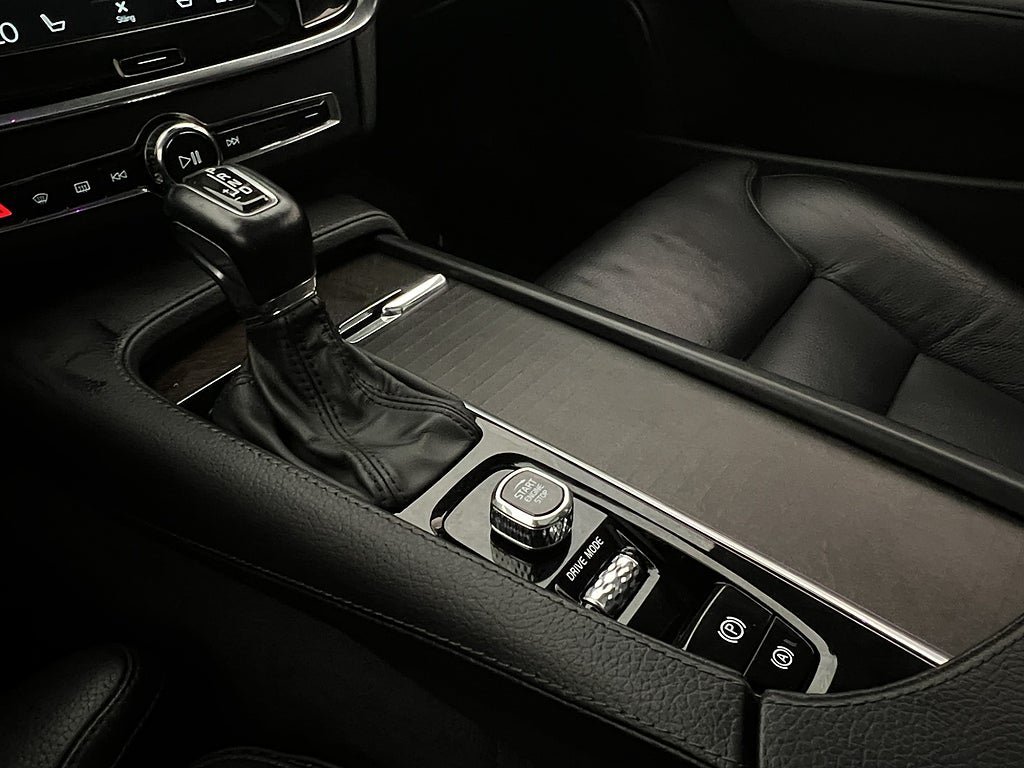 Vehicle Image 29