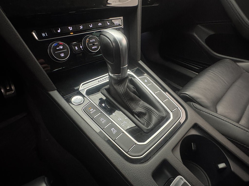 Vehicle Image 26