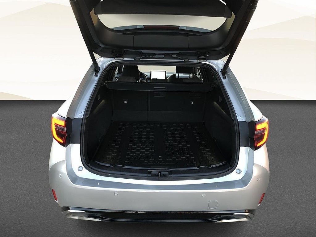 Vehicle Image 12