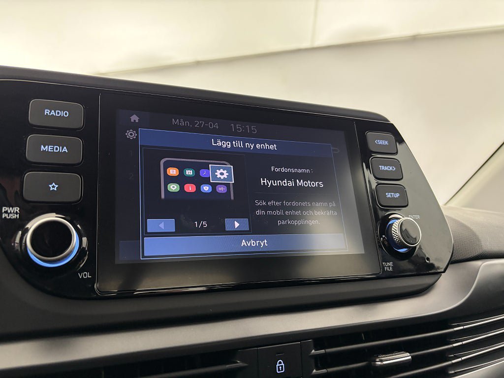 Vehicle Image 22