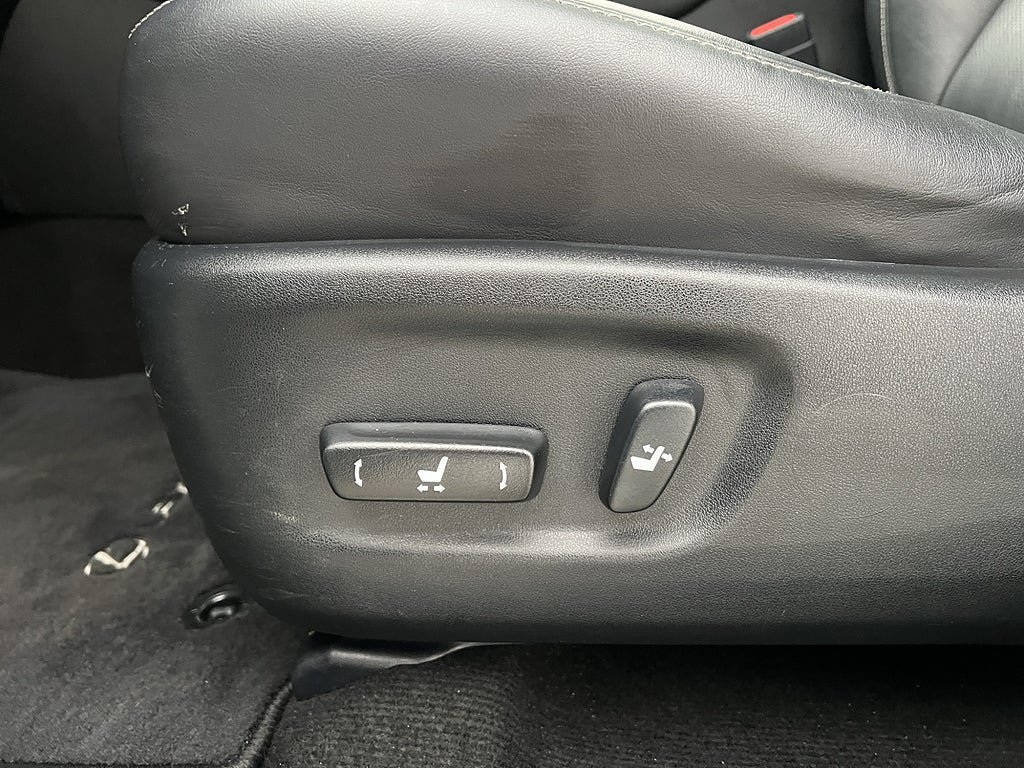 Vehicle Image 29