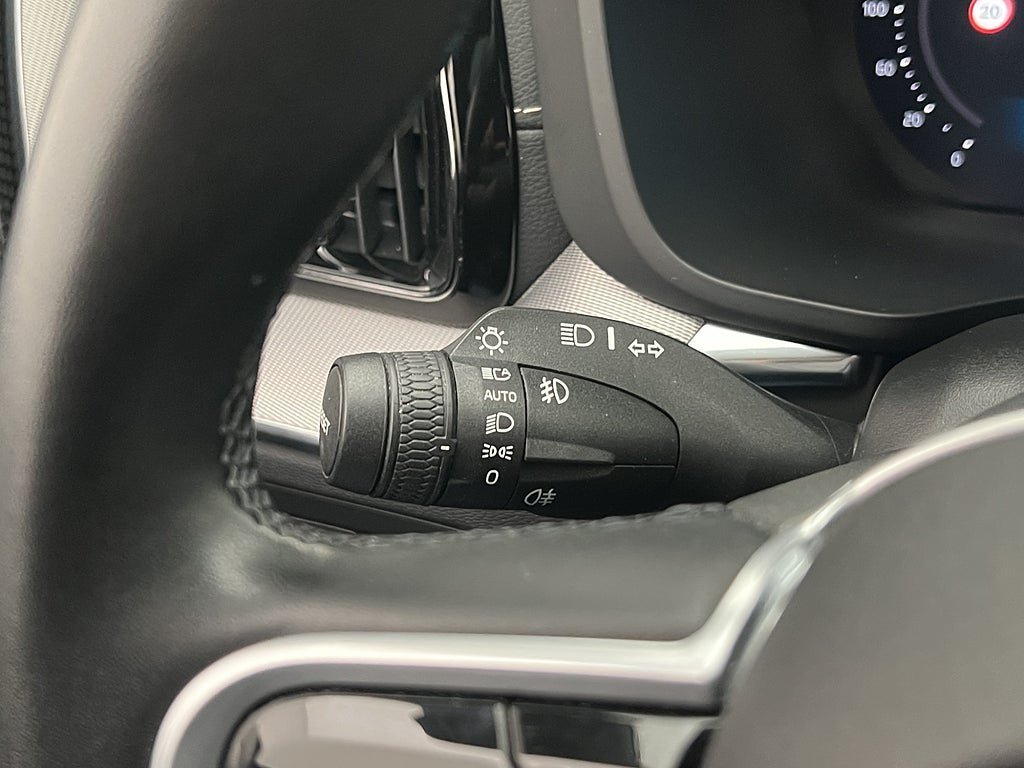 Vehicle Image 29