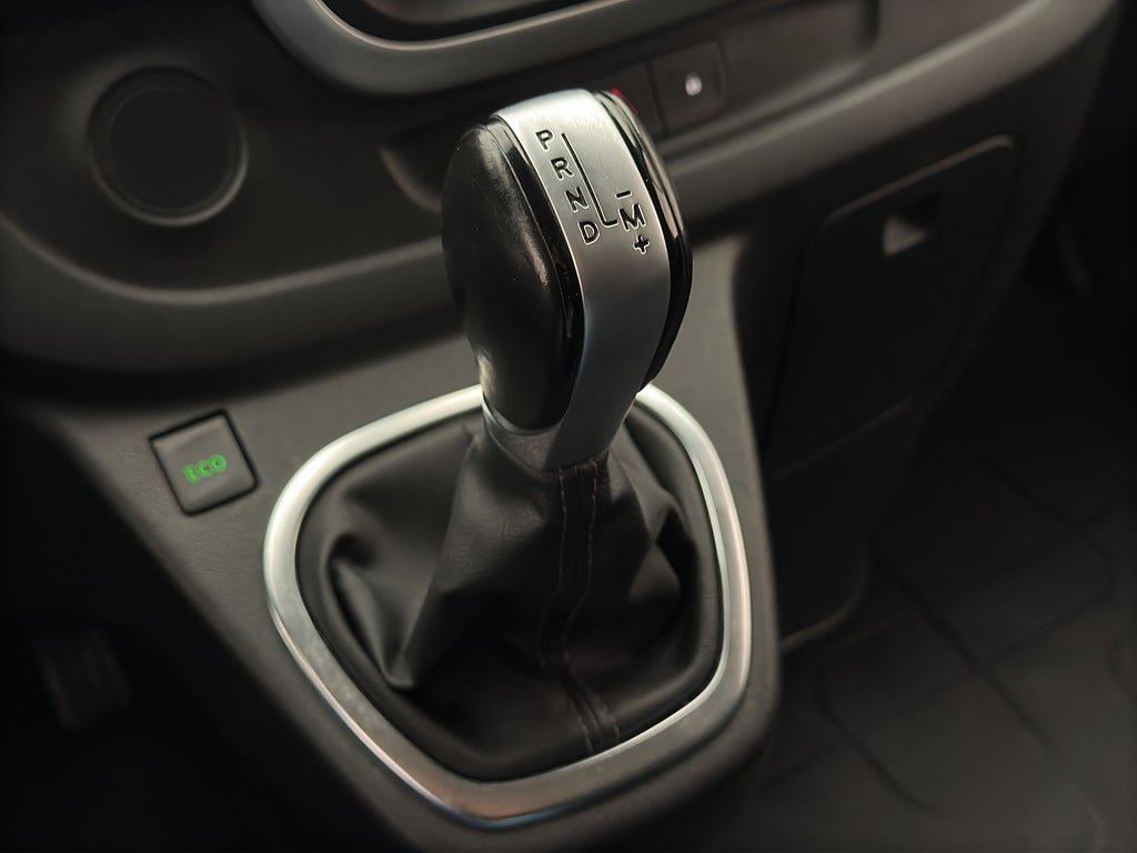 Vehicle Image 28