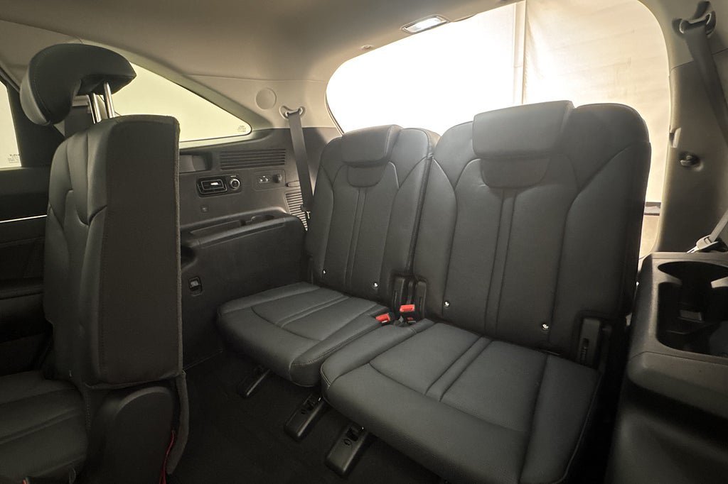 Vehicle Image 37