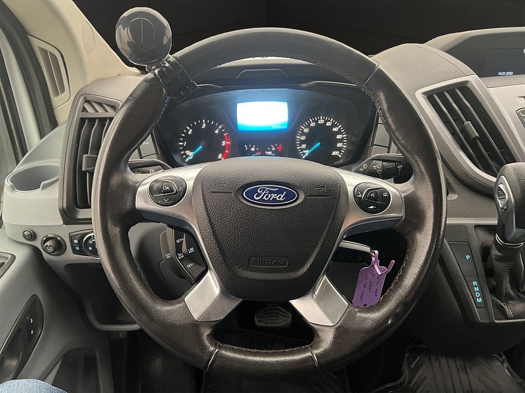 Vehicle Image 17