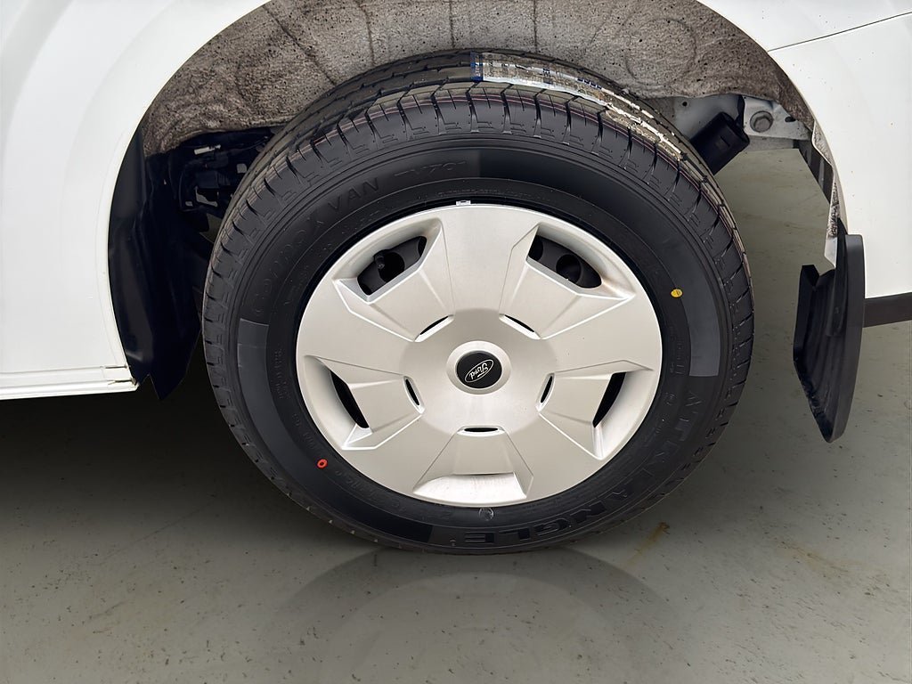 Vehicle Image 31