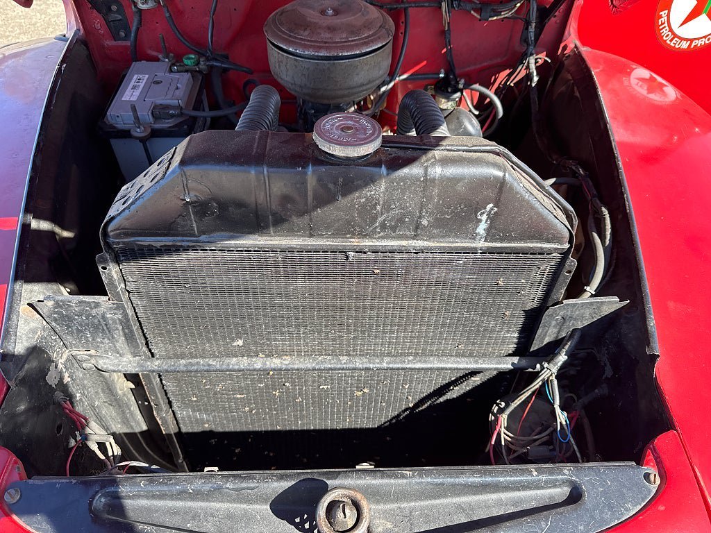 Vehicle Image 38