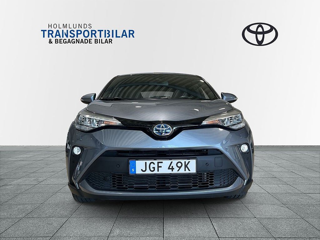Vehicle Image 6