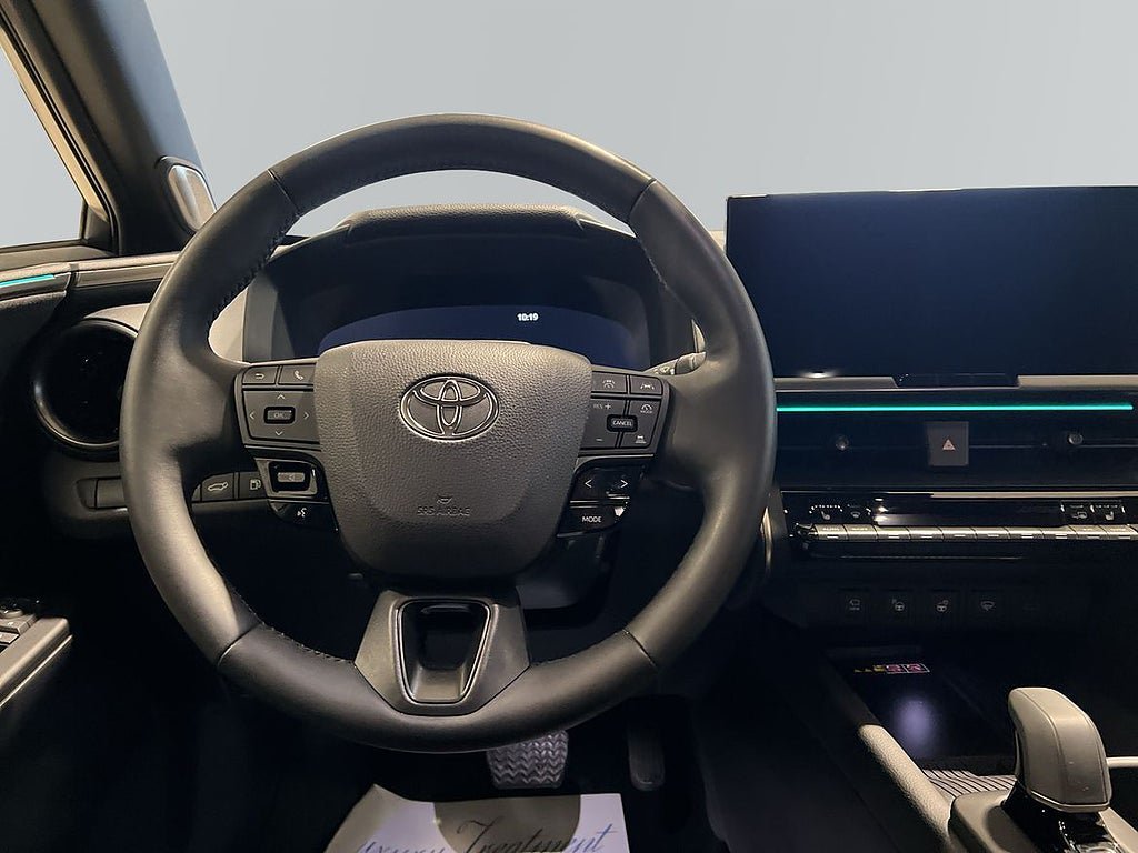 Vehicle Image 9