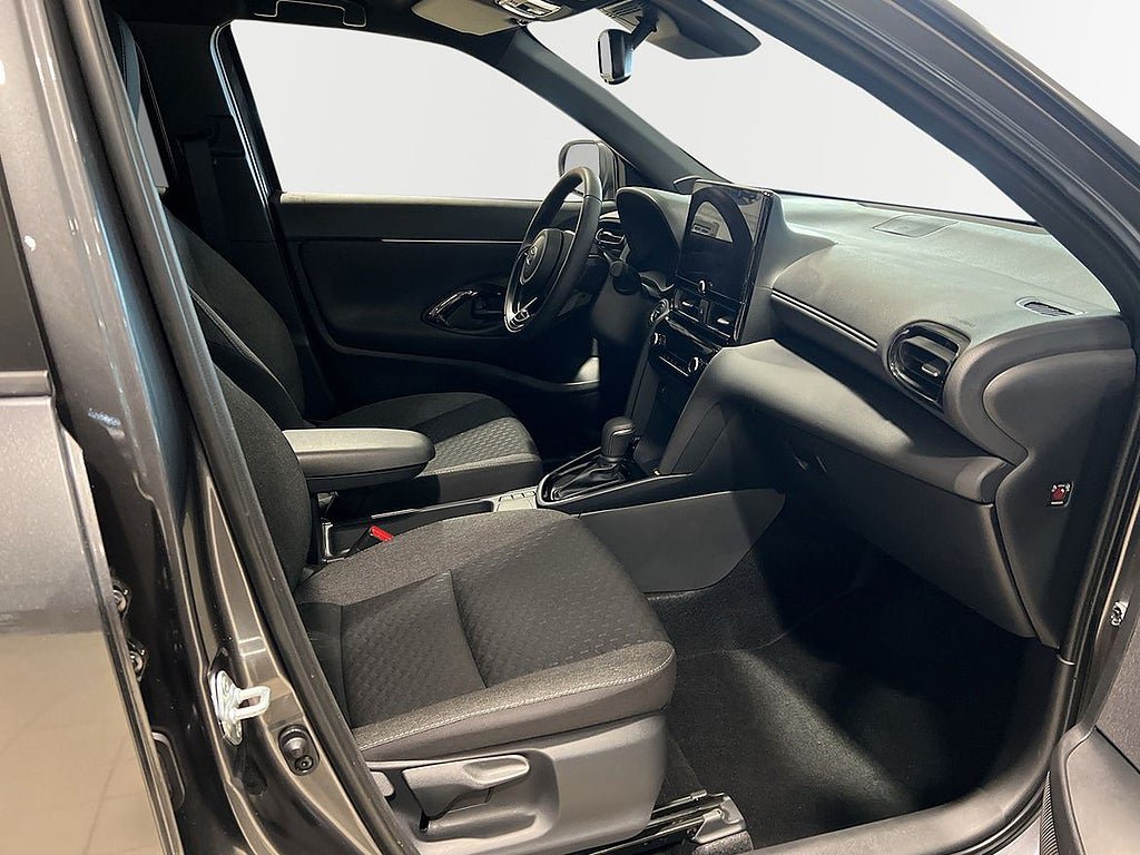 Vehicle Image 14