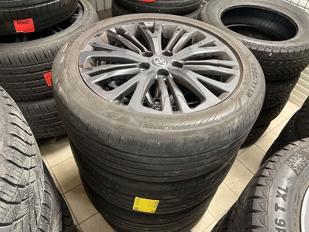 Vehicle Image 30