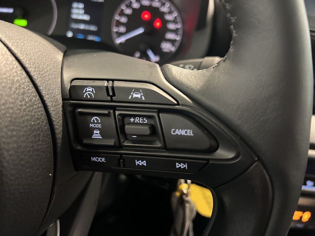 Vehicle Image 28