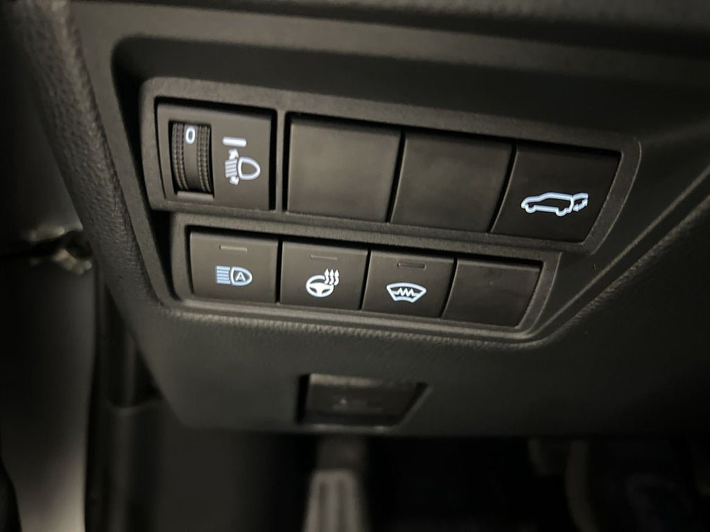 Vehicle Image 24