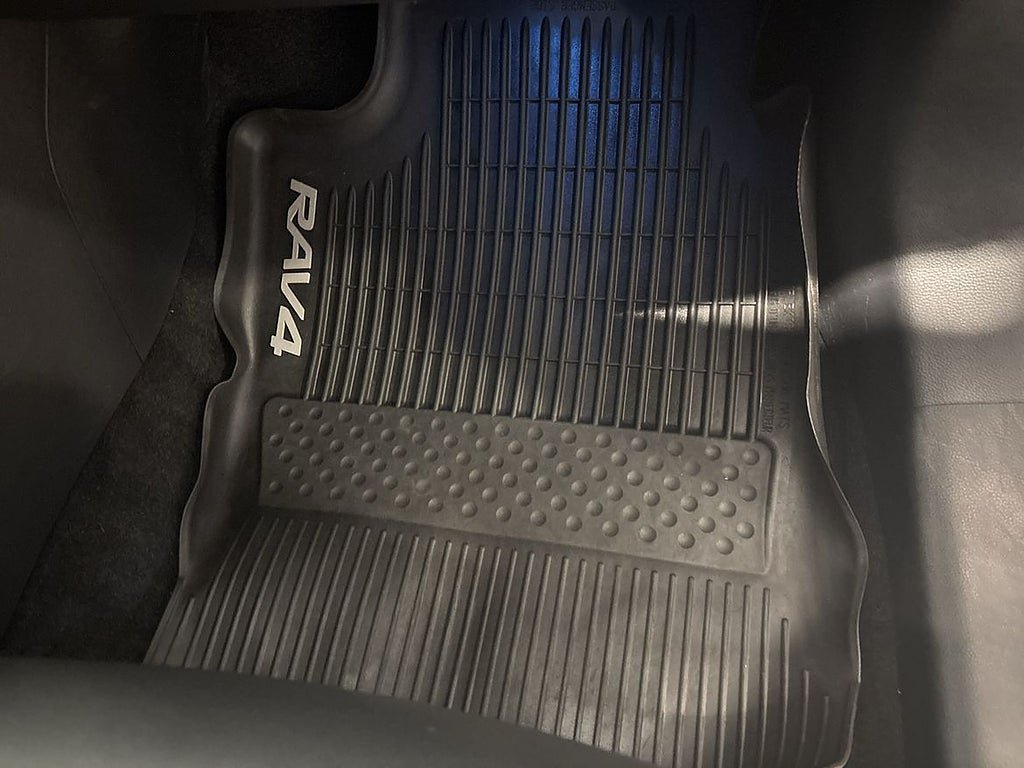 Vehicle Image 23