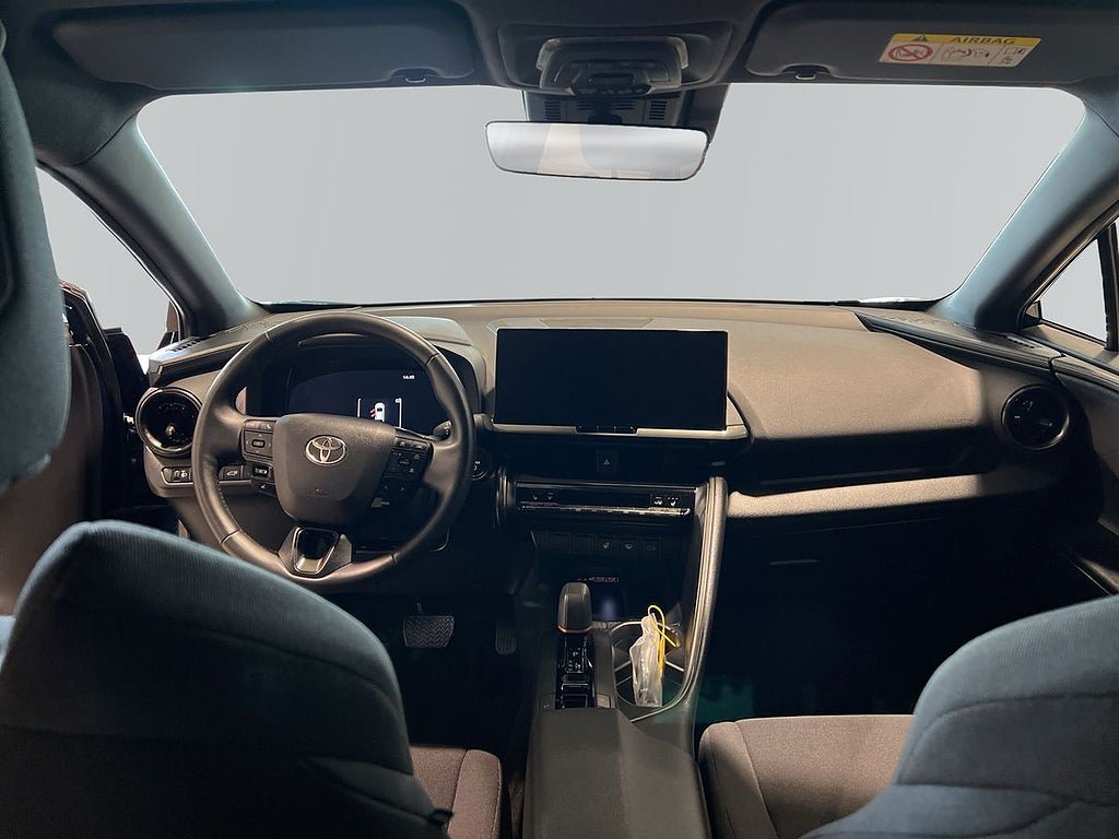 Vehicle Image 8