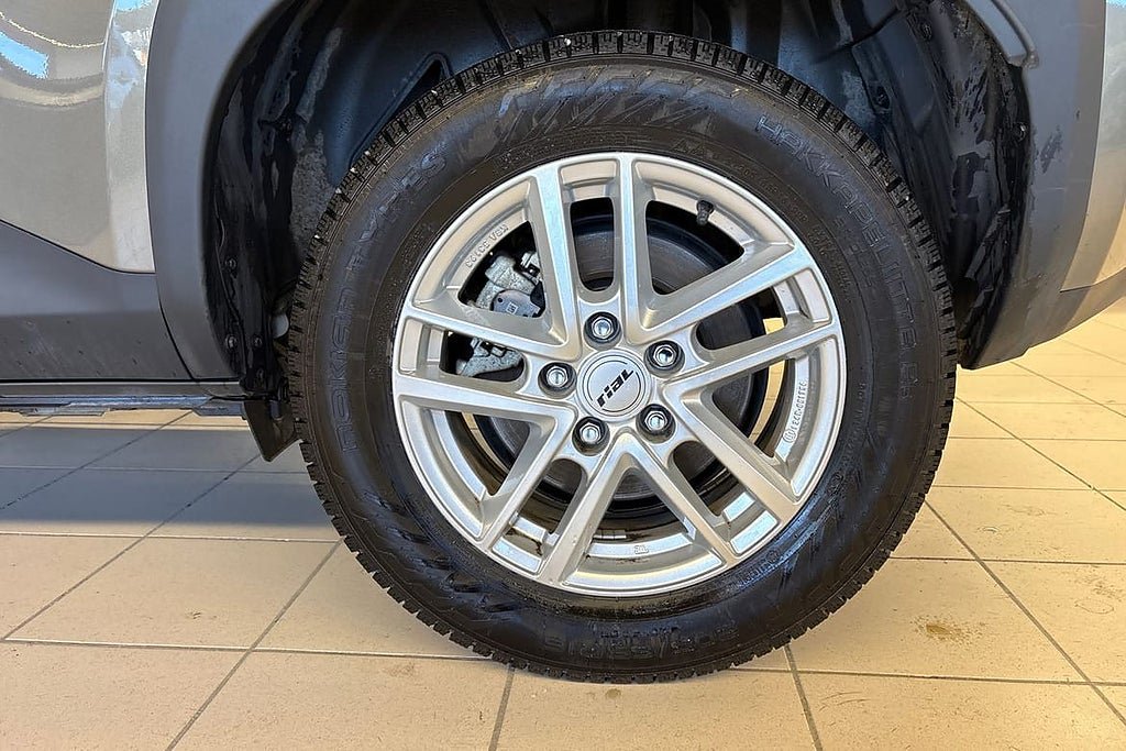 Vehicle Image 16