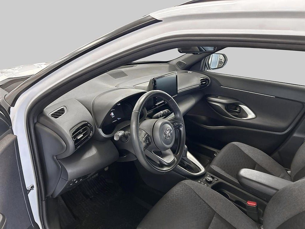 Vehicle Image 14