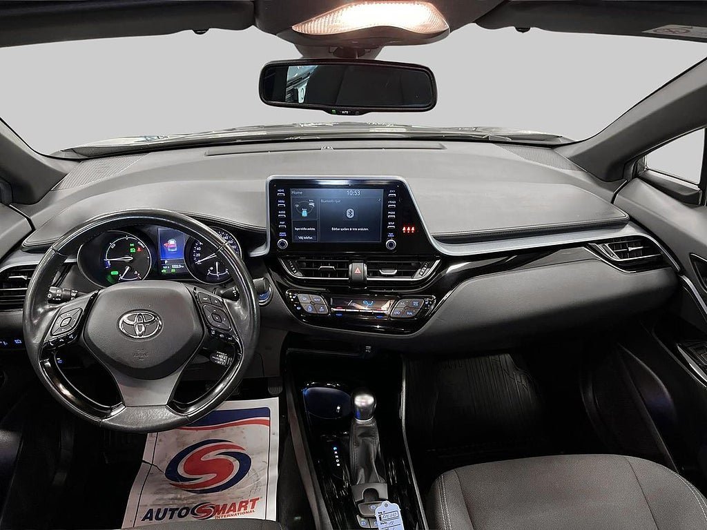 Vehicle Image 12
