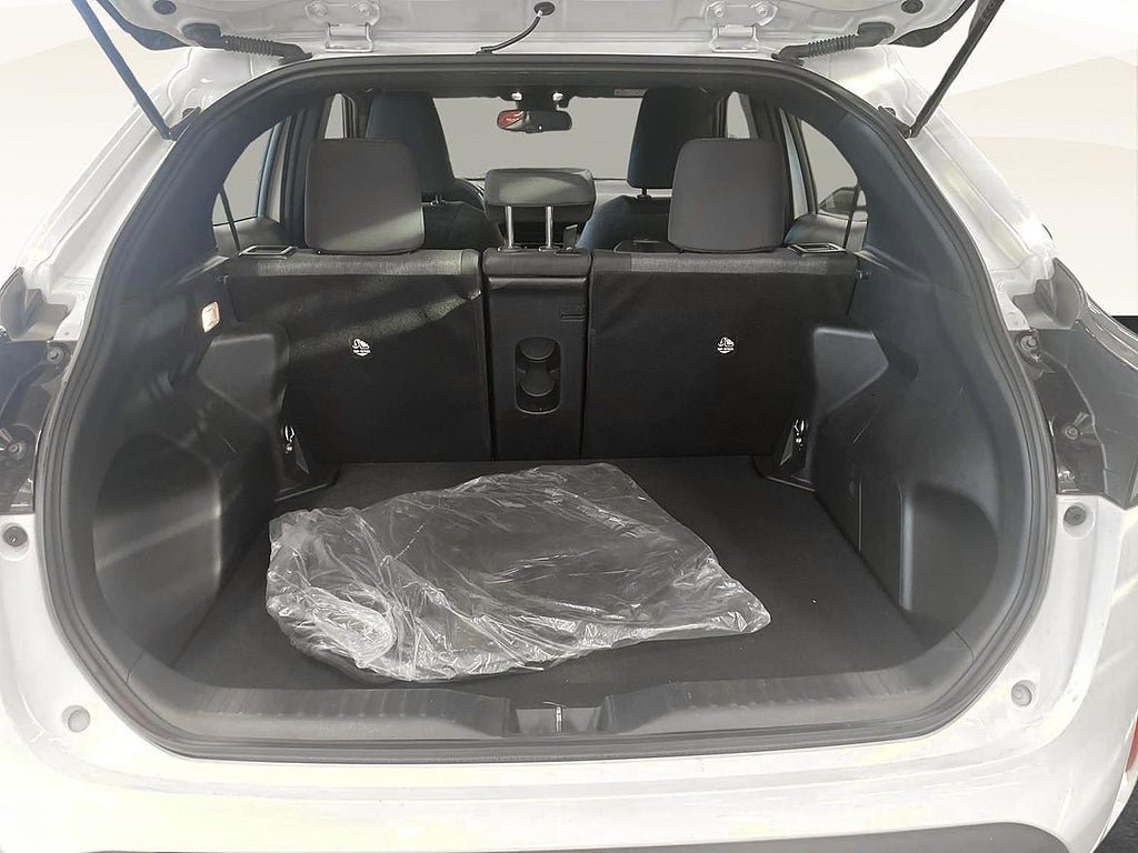 Vehicle Image 13