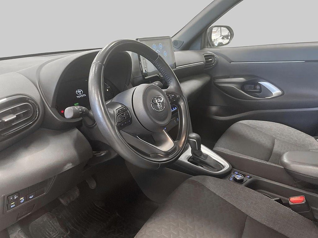 Vehicle Image 14