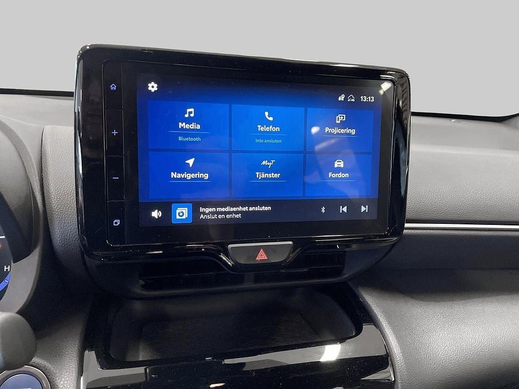 Vehicle Image 16