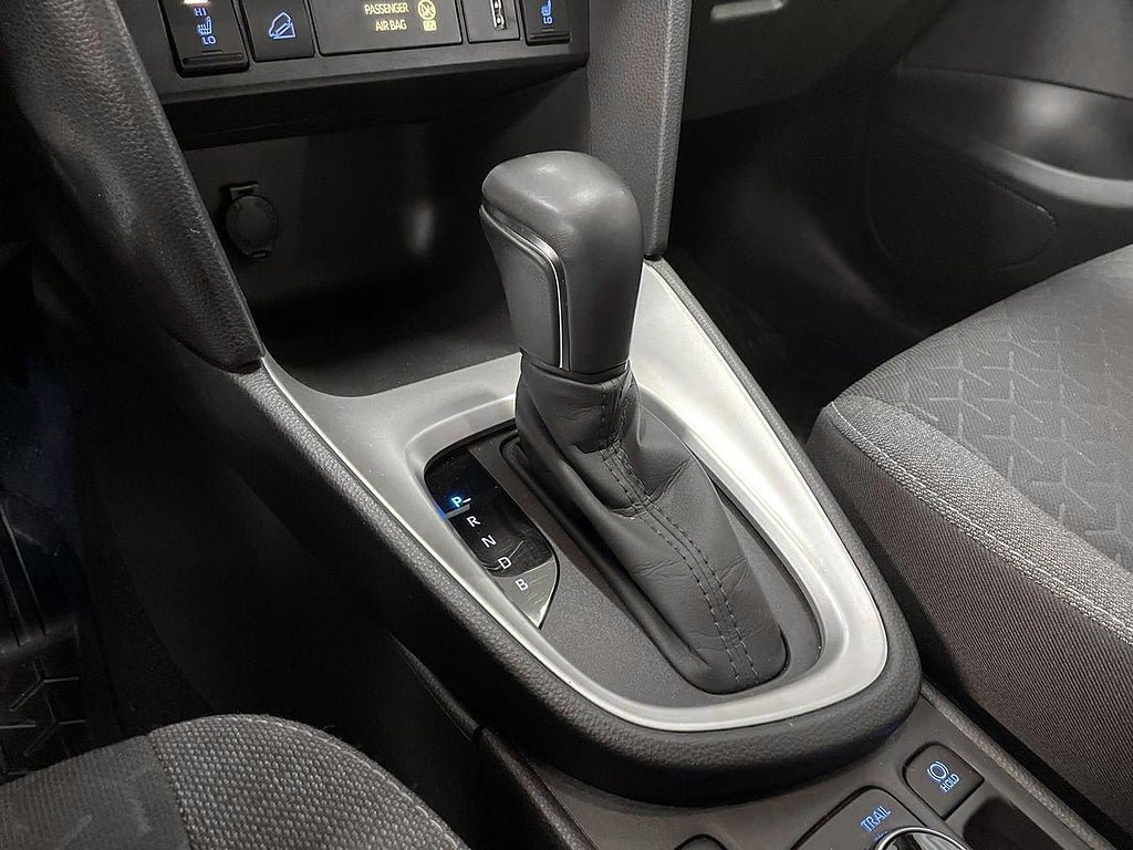 Vehicle Image 18