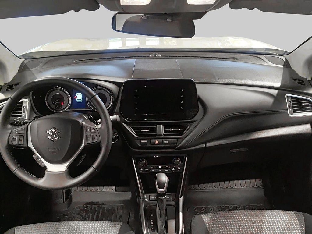 Vehicle Image 11