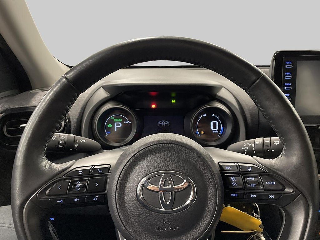 Vehicle Image 15