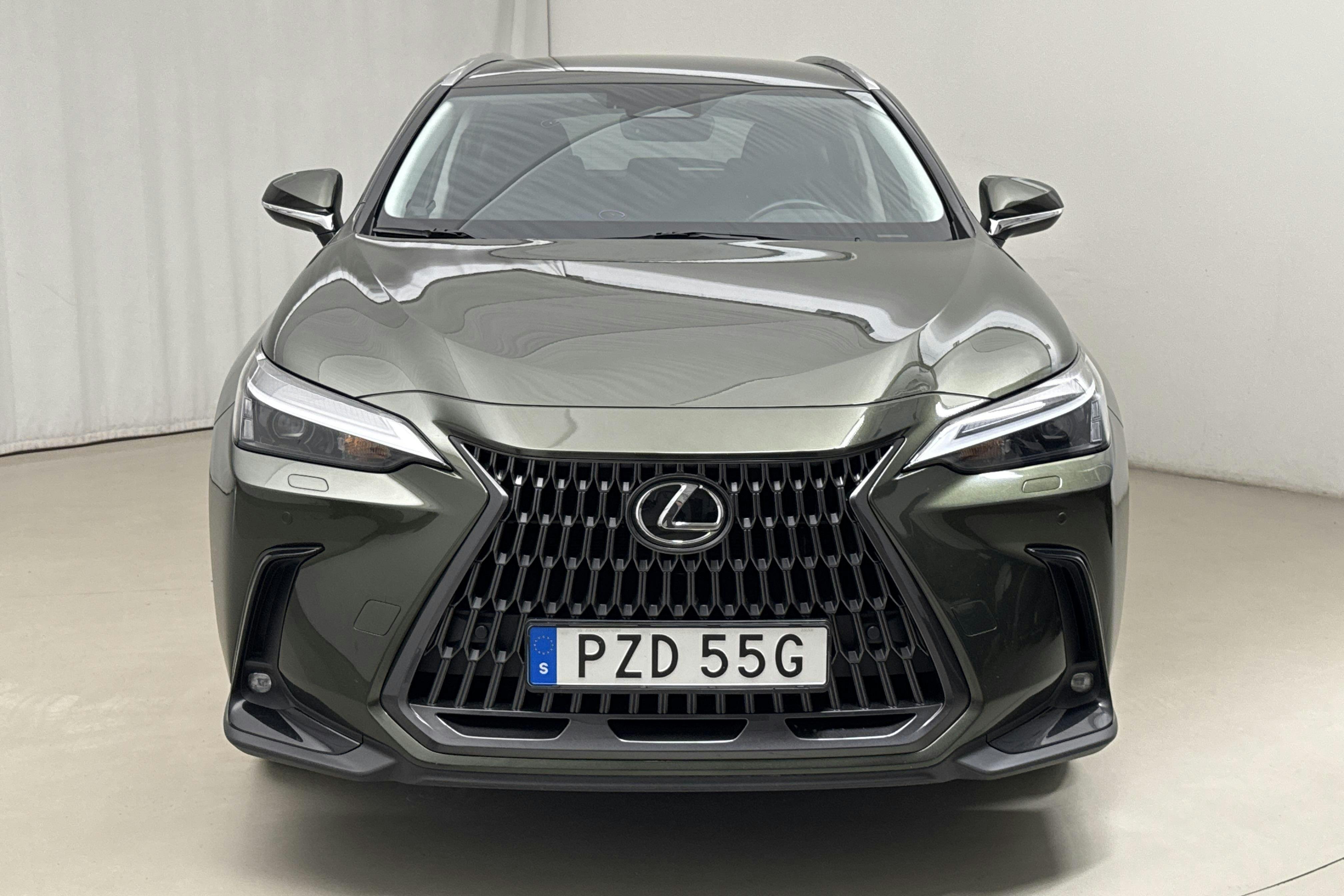 Vehicle Image 4
