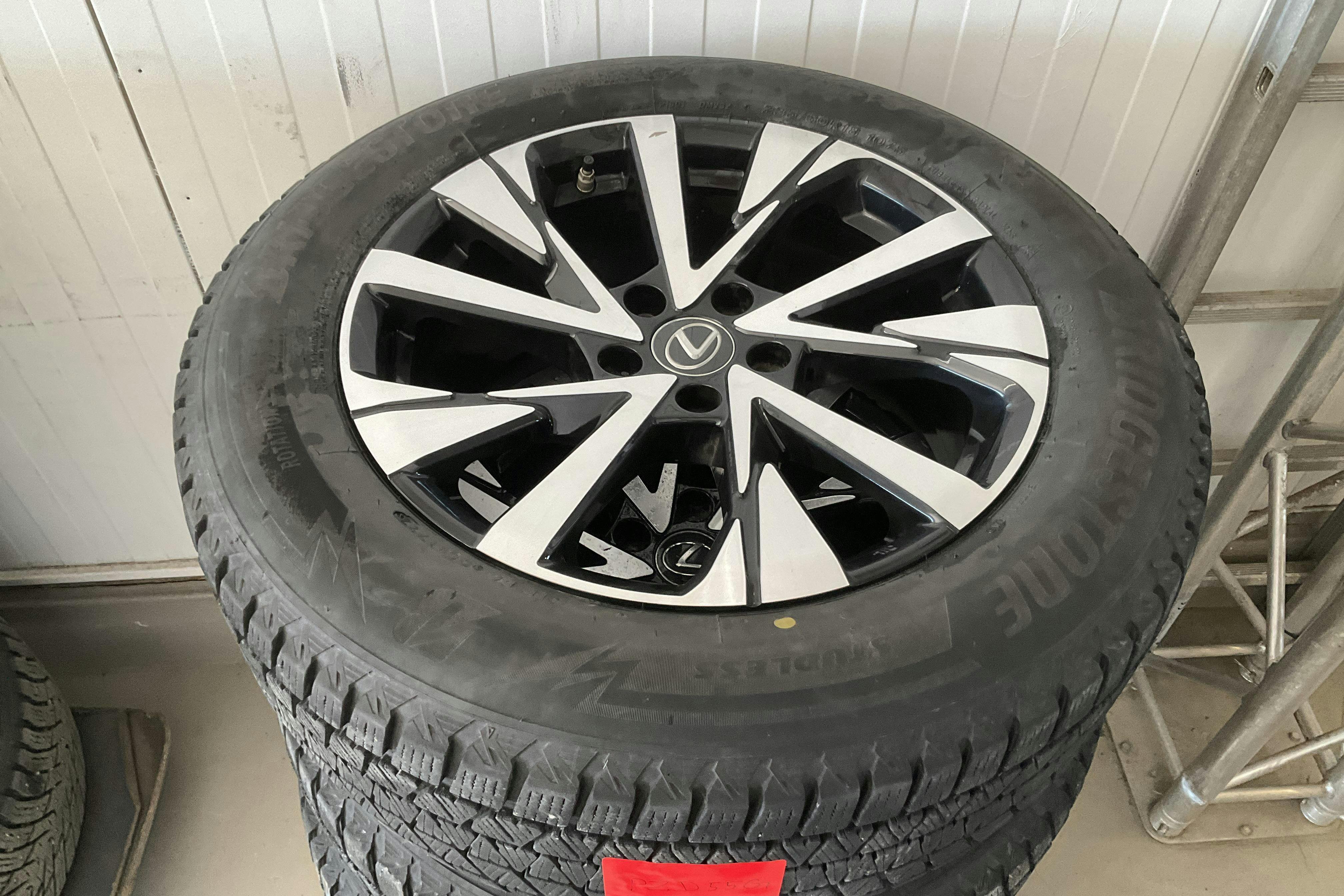 Vehicle Image 17