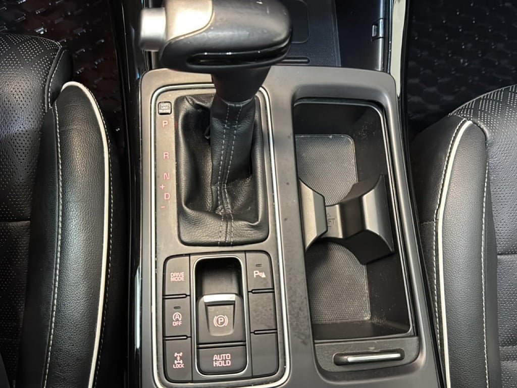 Vehicle Image 12