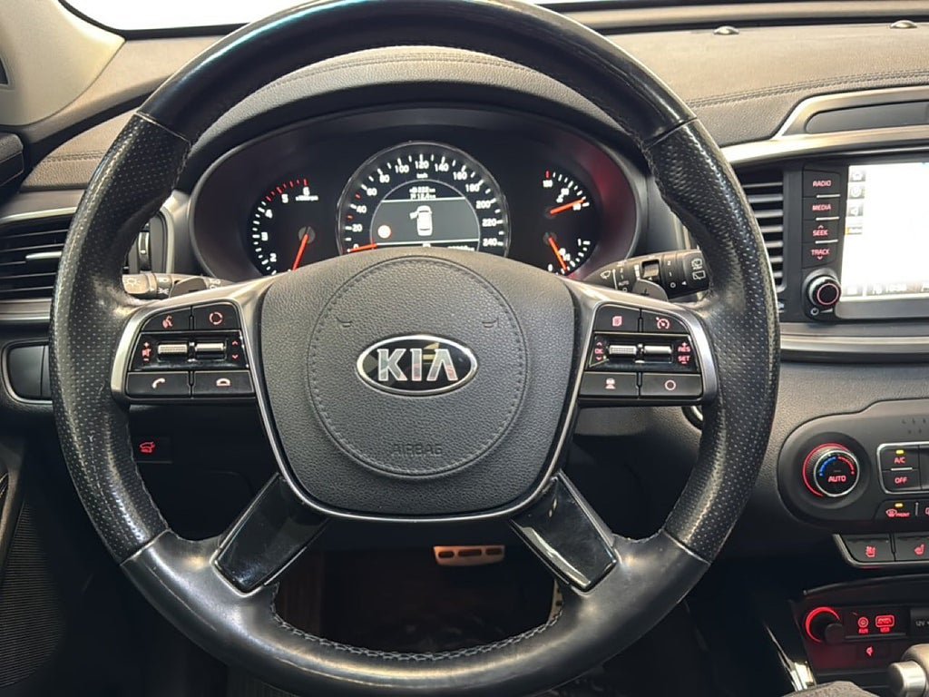 Vehicle Image 22