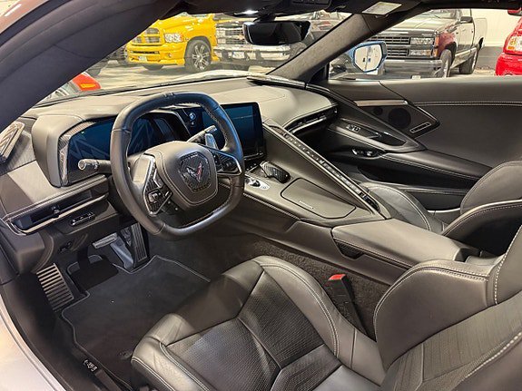 Vehicle Image 18