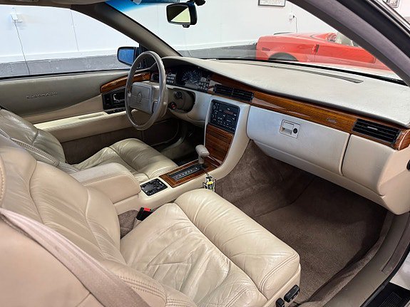Vehicle Image 24