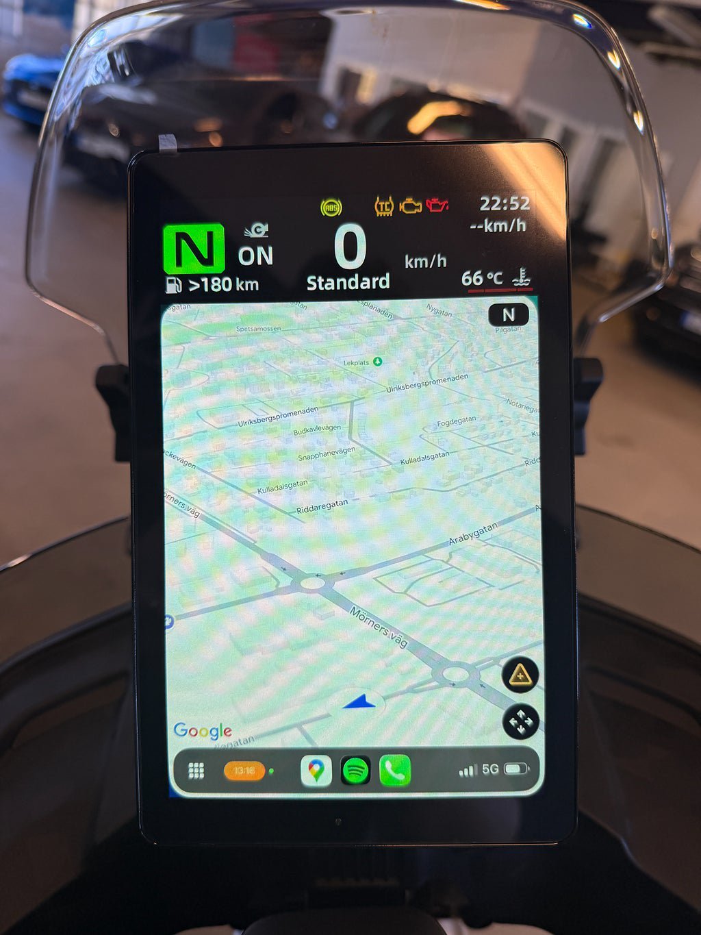 Vehicle Image 6