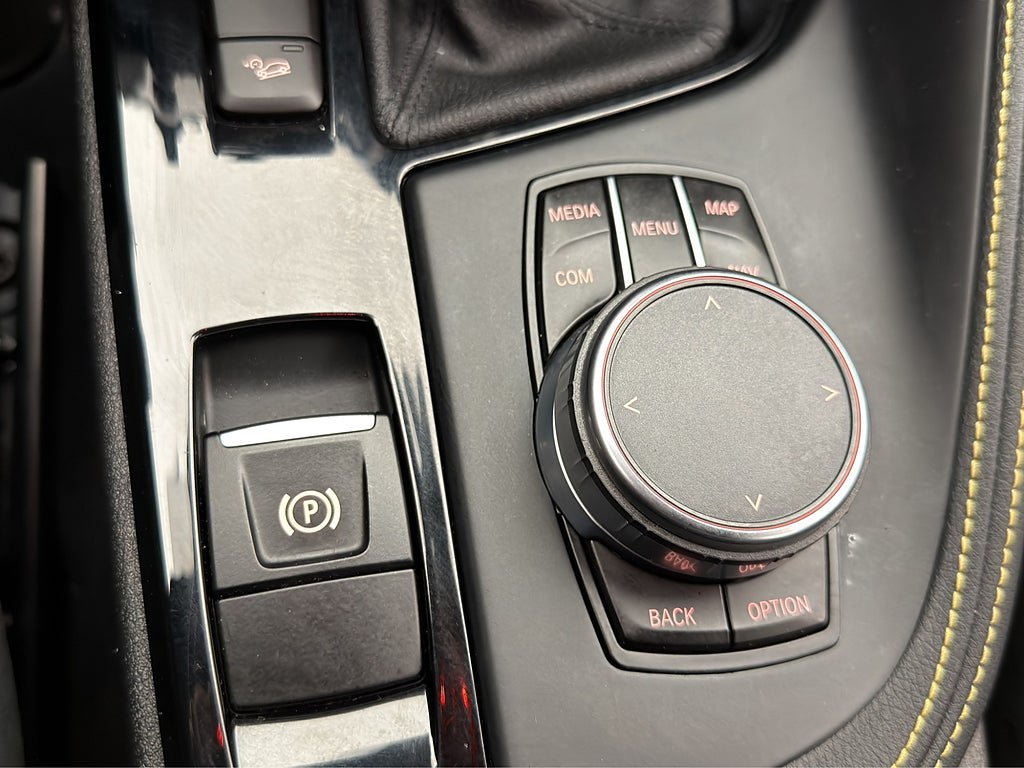 Vehicle Image 27
