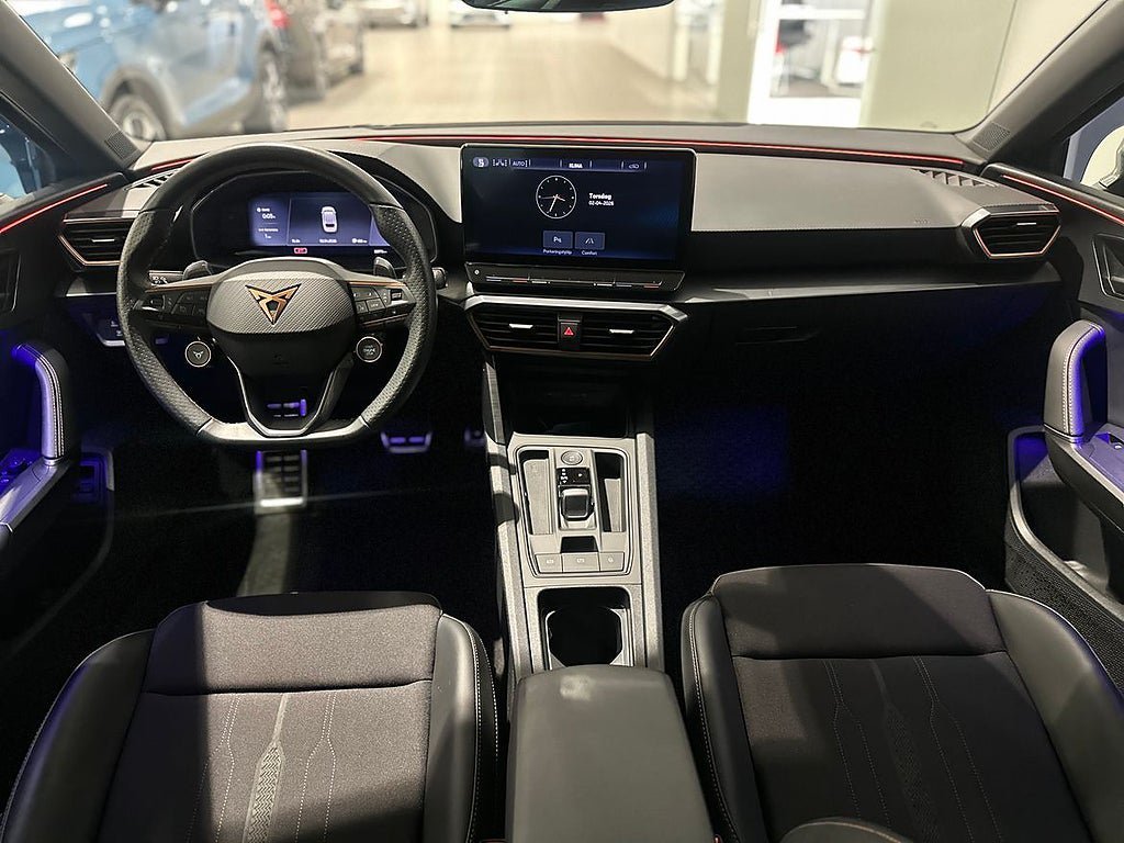 Vehicle Image 10