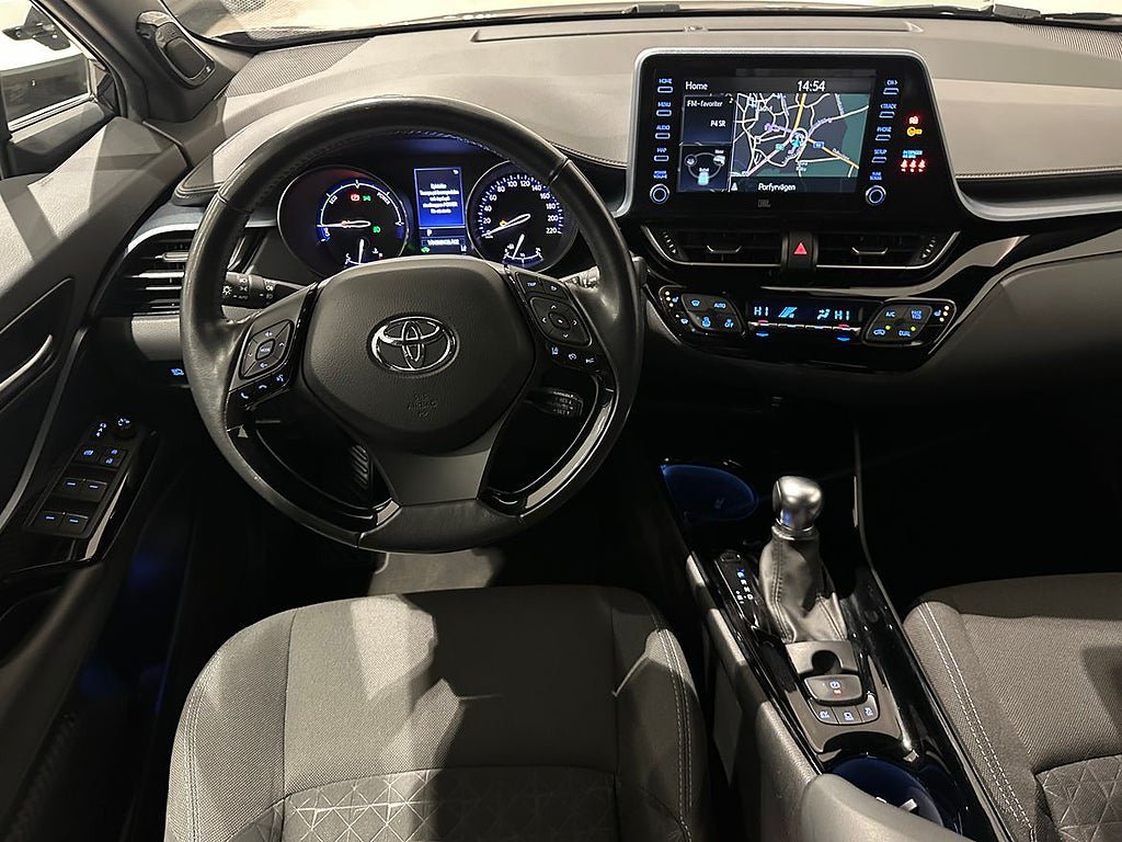 Vehicle Image 11