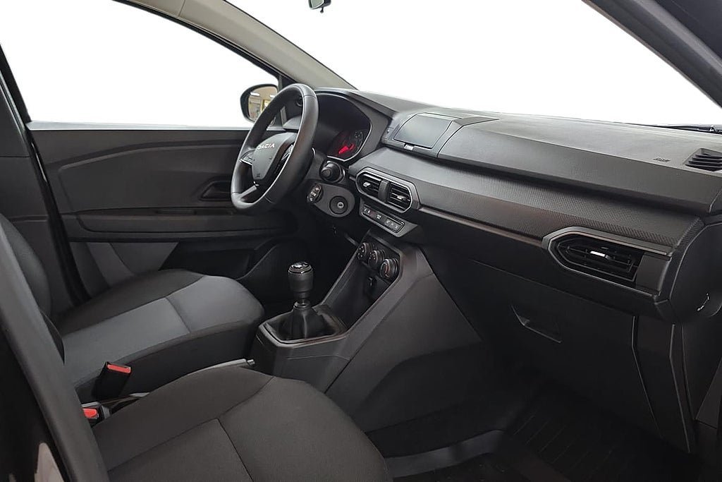 Vehicle Image 7