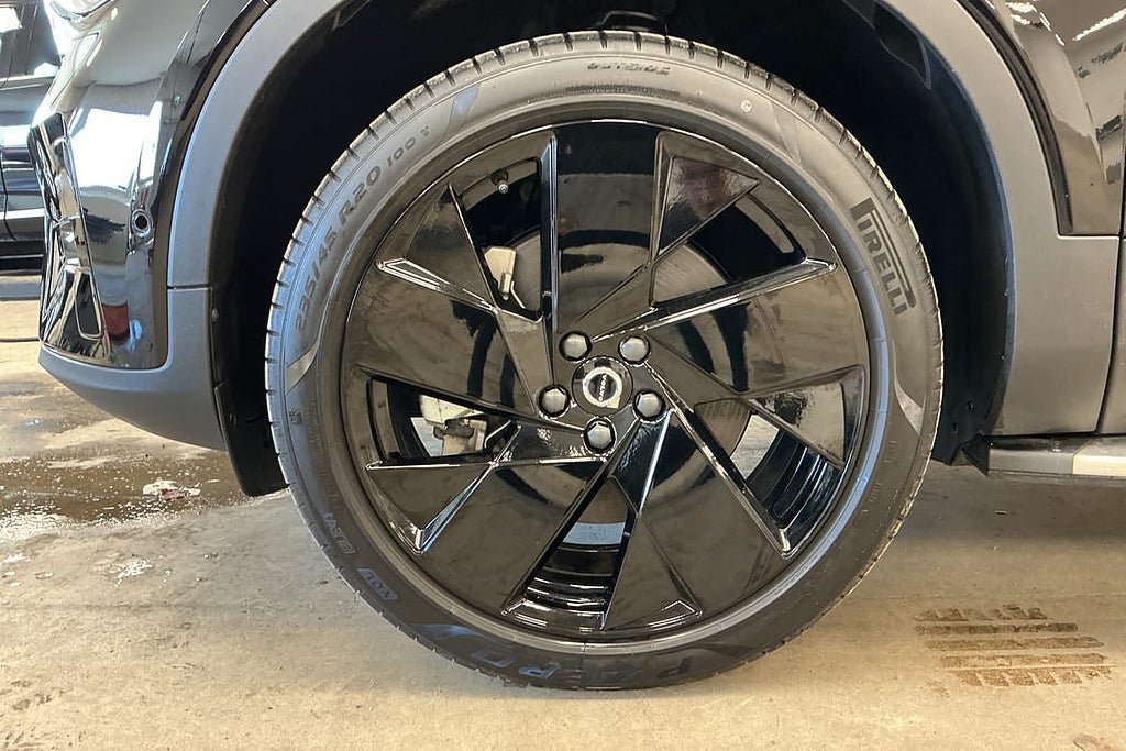 Vehicle Image 17