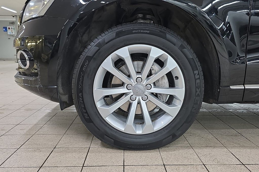 Vehicle Image 17
